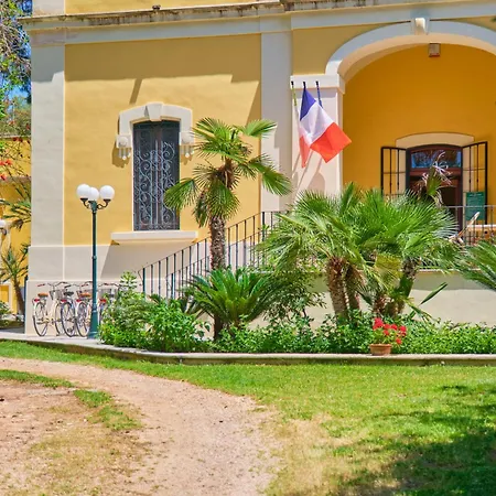 迪莫拉里莱斯棕竹酒店 4*